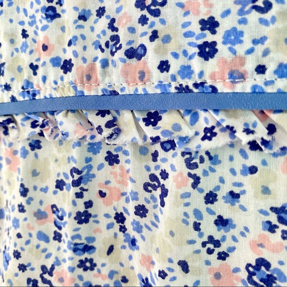 EUC Victoria's Secret Ditsy Floral Poplin Shirt XS - Picture 9 of 15